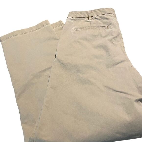 Izod classic khakis size 38 x 34 great condition  flat front see pics - Picture 3 of 3